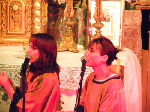Blue Note Sisters Gospel SANDRA-CIPOLAT-GISELE-VACHER-2-Concert-chapelle-de-Villeneuve